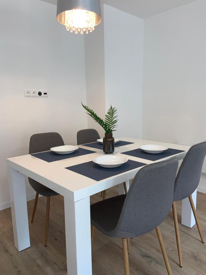 Amira Apartman โคมาร์โน ภายนอก รูปภาพ